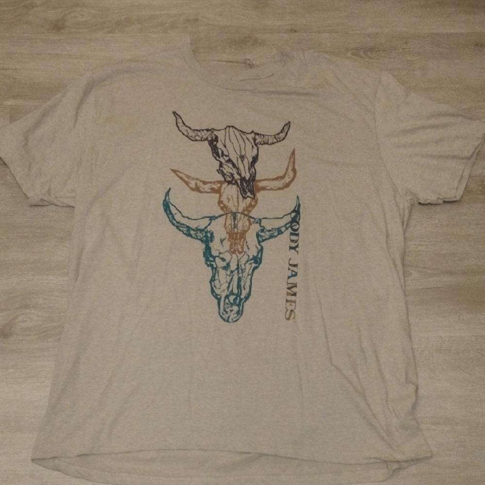 Men's Cody James Stacked Skull Short Sleeve Graphic T-Shirt in Cream